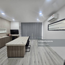 Northbank Shoplot For Rent
