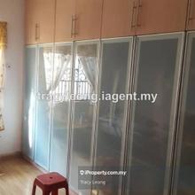Terrace house for Sale