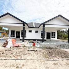 Murah: Rumah Semi D Baru di Kijal Kemaman