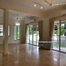 Rare Unit! Gated Guarded. Walking distance to MRT station. Damansara