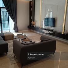 Freehold Luxury Condo, Ready Move in Developer Units, 5 minute to KLCC