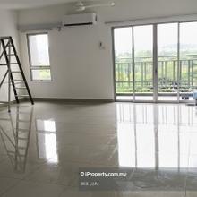 4 Bedrooms Unit at Idaman Residence, Bukit Indah for Rent
