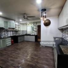 Actual unit / Renovated Kitchen cabinet