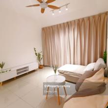Nicely furnished unit, available November