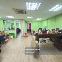 Facing mainroad Bukit Tinggi Klang second floor office good condition