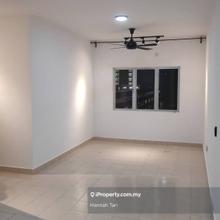Low Floor unit for Rent!