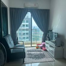 Cybersquare Full Furnish rare unit for sale with good condition