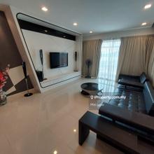 Nicely renovated Baystar Condo with walking distance to Queensbay Mall