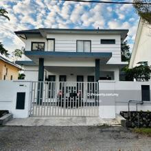 Nice & Fully Renovat 2 Storey Bungalow Move In Condition Call Me View