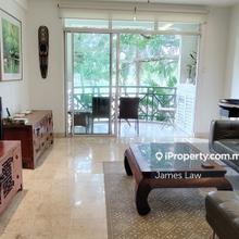 Best Golf view! Large layout! Excellent condition! Freehold!