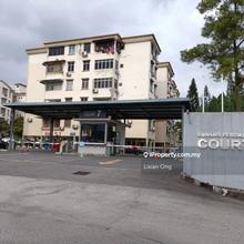 Corner Apartment 2 Carpark for sale