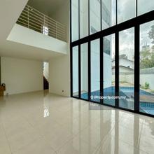 3 Storey Bungalow For Office or Business with Lift Pool Rooftop KL