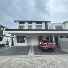 Brand New End Lot Upper Unit Townhouse Eco Grandeur Puncak Alam