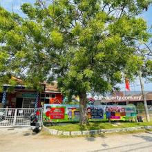 Corner Lot. Teres Setingkat Taman Serai Wangi, Padang Serai. 