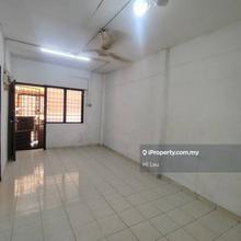 Short drive to Sunway Pyramid Old Klang Rd & 25 mins to KL City Centre