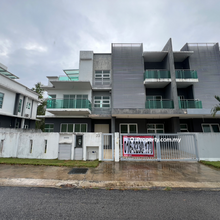 Beringin Avenue 