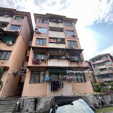 Waliking distance to LRT, Pangsapuri Putra Impian