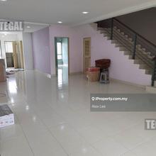 Partially Renovated 22x75 Bandar Parklands 2 Storey Klang Gated Guarde
