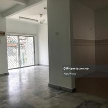 Double Storey Terrace House @ Usj 3