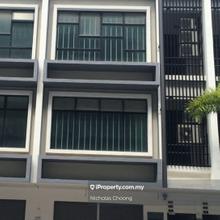 Bandar Bukit Puchong, Tenanted , Freehold ,Good for invesment, Puchong