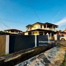 Big Land Size, Strategic Location Semi-D @ Hui Sing, Kuching. 