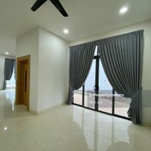 3 Storey Zero Lot Bungalow, With Lift, Move in Now