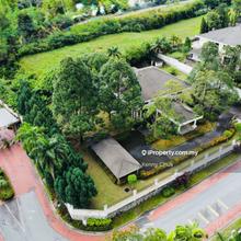 Corner 2-Story Mansion at Glenmarie Court