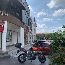 Bukit Tinggi Corner Shop For Sales 