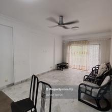 Menara sri damansara Partially furnished Nice view Low floor
