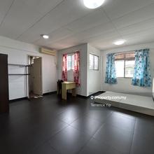Pjs9 sunway Master room with private bathroom for rent walking to mall
