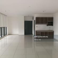 Special 678sf corner unit big studio enjoy great view mall convenient