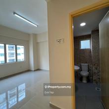 Refurbish unit, walking distance to MRT