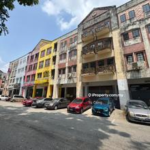 Bandar Indahpura @ 4 Storey Shoplot Unblock View
