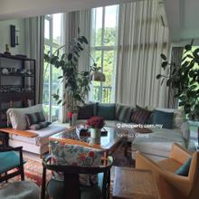 Good buy and well maintained Duplex Condo in Armanee Terrace
