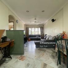 Low Floor, Security Guarded, Lift, 2 Carpark, Tip-top Condition