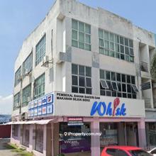 Pusat Perdagangan Banting Triple Storey Shoplot Corner Unit 