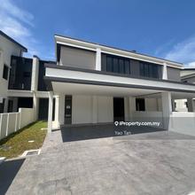 Gemala Residence @ Tropicanca Aman Lakevilla Brand New