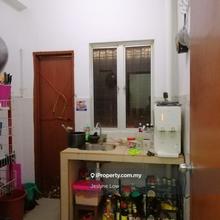 Sri Manja Square PJ apartment 3r2b for sale 