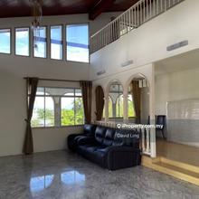 A peaceful area on hill slope with paronamic view at Peace Road.