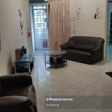 Nice unit facing swimming pool, low floor