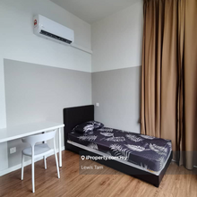 Medium bedroom for rent ( female only )