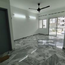 Subang Perdana Good Year Court 6 Apartment Near Damen Mall For Sale 