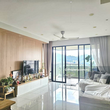 Fully Renovated Near LRT
