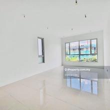 Brand New Condo, Facing Lake View