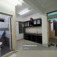 Taman lone pine farlim 550sf rare worth low price