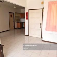 Worth Buy ! ! Villa Emas Condo - Reno- 850sf @ Bayan Indah -Queensbay 