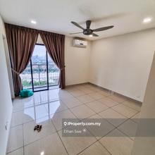 Freehold/PJ view/High Floor/Strategic Location/Pet-Friendly/Best Deal
