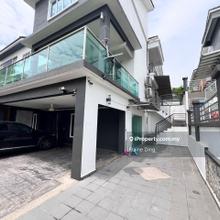 3 storey Semi D @ Saujana Villa Kajang