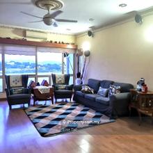 East Lake unit for S A L E, Spacious layout, Prime Location, Lakeview