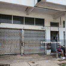 Terrace Factory / Warehouse, Perindustrian Puchong Utama, Maju Jaya